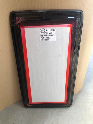thumbnail image 2 of 50-Pack White Poly Top Pins For Caravan/RV Windows - 25mm Long, Plastic Capping 2 of 12