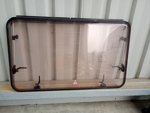 Polyplastic Caravan Window (Used) #UW667 880x540