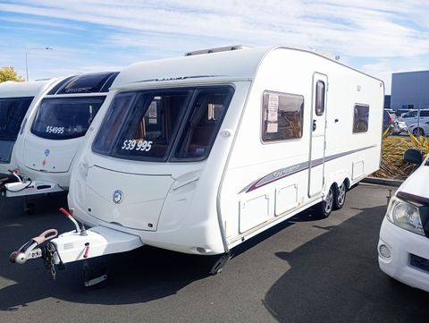 2006 Swift Conqueror 655 LUX (Rear Washroom & Twin Singles)