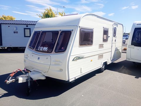 2001 Avondale Carlton with Rear Dinette