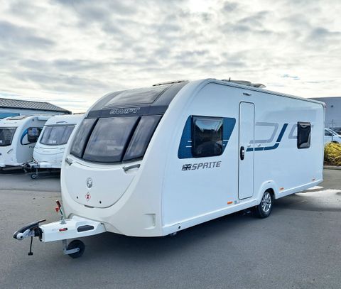 2019 Swift Sprite Major 4EB with Fixed Bed & Centre Washroom
