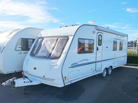 2005 Sterling Eccles Elite Explorer (with Island Bed)