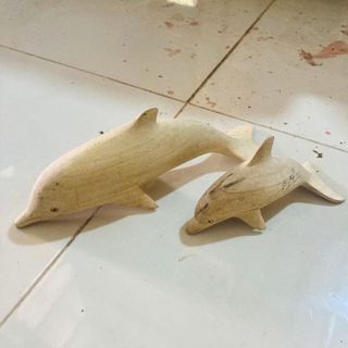 Handcarved Wooden Dolphins s/2 19x5x7cm / 11x4x6cm DUE DEC