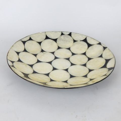 Shell Awa Plate 26cm x 4cm high