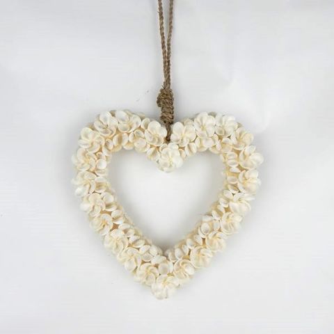 Petal Full Shell Heart Large 20cm x 20cm