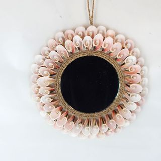 Shell Mirror Pink 20cm dia