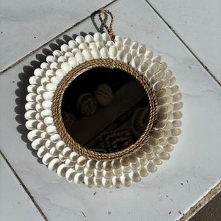 Shell Mirror White 20cm dia DUE JUNE