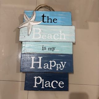 Sign "The beach is my happy place" 30cm x 40cm high