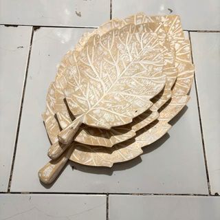 Wooden Leaf Trays s/3 W/Wash 20x33 / 24x40 / 30x50cm DUE JUNE