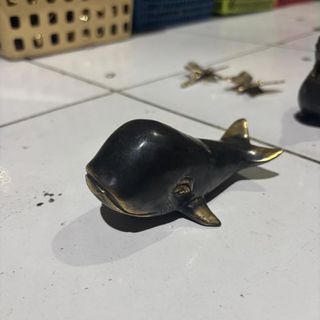 Brass Bubble Whale 10cm x 6.5cm x 5cm high