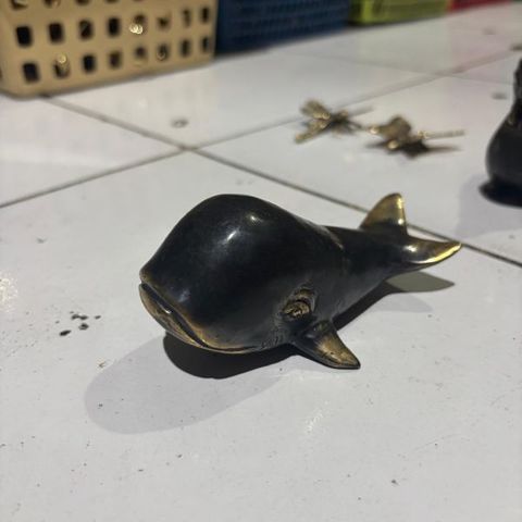 Brass Bubble Whale 10cm x 6.5cm x 5cm high