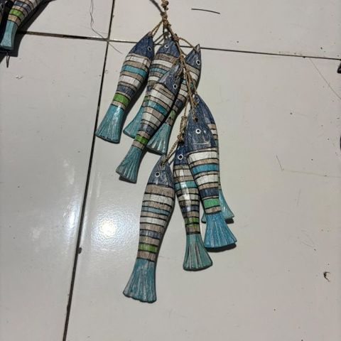 Stripy Wooden Mini Fish 8pcs 30cm in total  DUE 20TH MAY