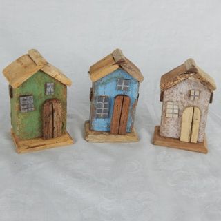 Mini House Green 11cm x 7cm x 11cm h