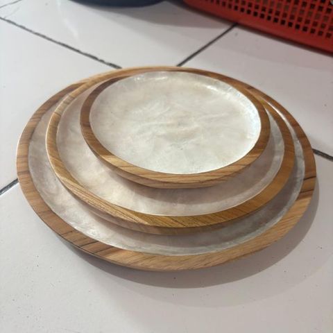 Teak/Shell Round Platters s/3 15cm/20cm/25cm dia DUE NOV