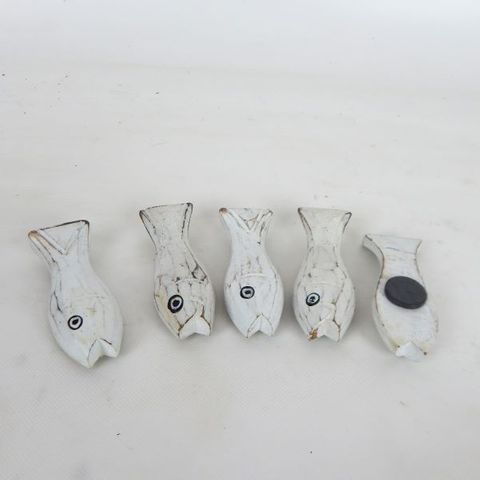 Magnets Fish 5pcs Whitewash 3cm x 8cm