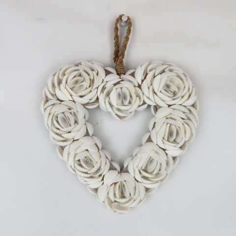 Shelly Heart Large 18cm x 18cm high