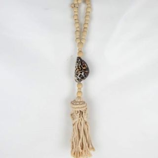 Sansi Tassel w Tiger Shell 45cm long