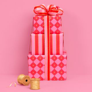 CHECKERBOARD BRIGHT PINK