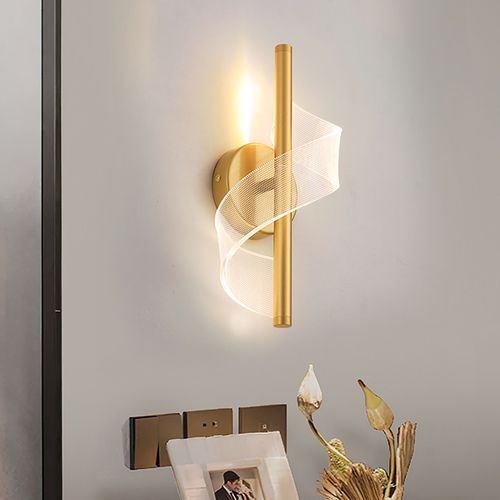 Spinx 8w LED Wall Light - Gold