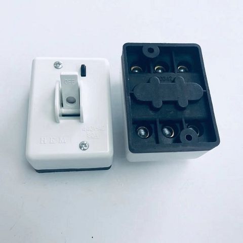 HEM THREE POLES MAIN SWITCH - 80A, 440V,,BACK WIRED