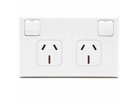 PDL 600 SERIES DOUBLE HORIZONTAL SWITCHED SOCKET OUTLET - 10A, WHITE