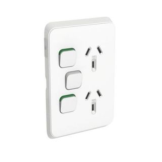 ICONIC DOUBLE SOCKET VERTICAL 10A WITH EXTRA SWITCH