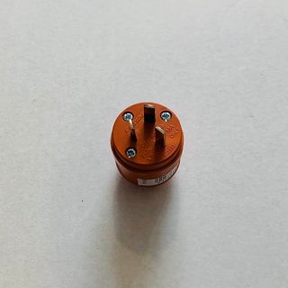 ENZIDE ORANGE Rubber Plug 3pin 10amp
