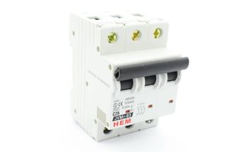 HEM 25A CIRCUIT BREAKER 6KA 3 POLE