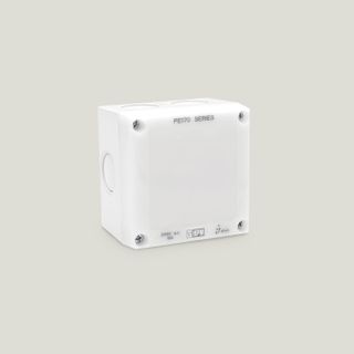 PROGRAMMABLE WEATHERPROOF LIGHTSENSITIVE SWITCH
