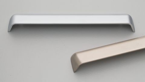 DIE CAST CUP HANDLE 128MM STAINLESS EFFECT
