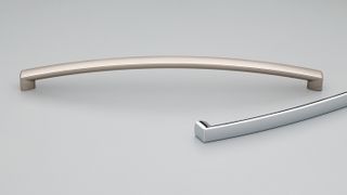 ARCH HANDLE 288MM  POLISHED CHROME