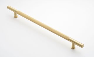 CHELSEA HANDLE 450MM PULL SATIN BRASS (CASTELLA)