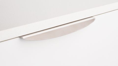 EDGE PULL CURVED 32MM O/A S/STEEL 16MM C TO C