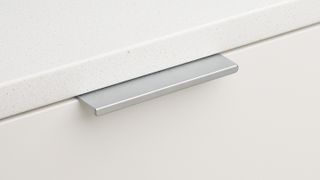 EDGE PULL 96MM O/A SATIN CHROME