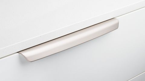 EDGE PULL 192MM O/A 160MM C TO C STAINLESS EFFECT