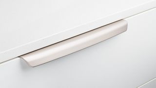EDGE PULL 320MM O/A 256MM C TO C STAINLESS EFFECT