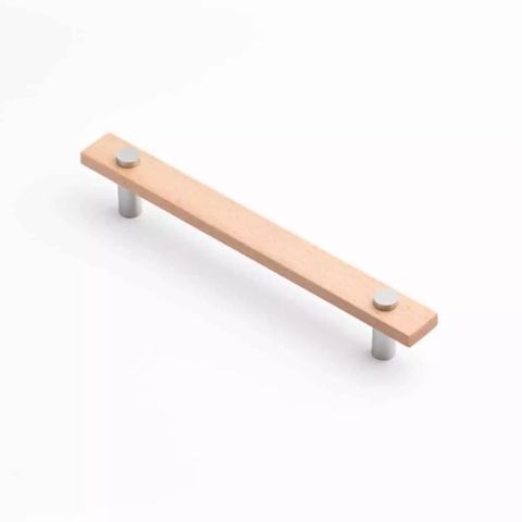 MADERA HANDLE EURO BEECH/SATIN CHROME