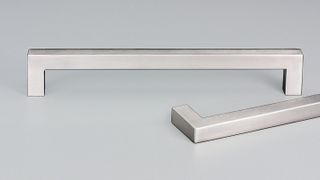 ASTTI HANDLE 288MM POLISHED STAINLESS