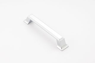 BUCKHURST HANDLE 128MM POLISHED CHROME (CASTELLA)