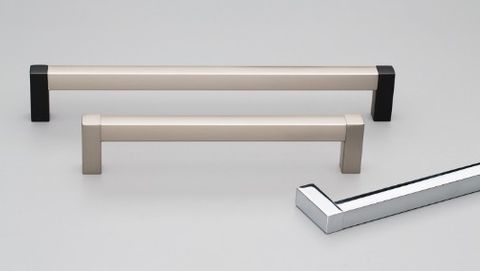 VITORIA HANDLE STAINLESS EFFECT BAR BAR BLACK GLOSS FEET