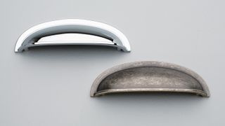 BRISTOL SHELL HANDLE 96MM SATIN CHROME