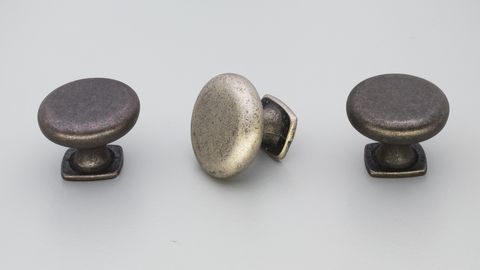 SHERLOCK KNOB 34MM DIST. ANTIQUE PEWTER
