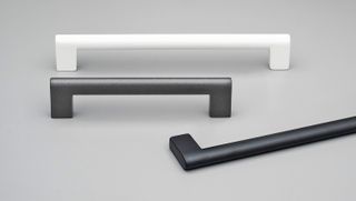 INDUSTRIAL HANDLE 192MM WHITE POWDER COAT#3