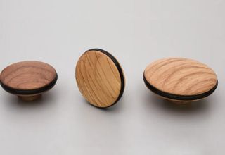 ORBIT KNOB 50MM WALNUT