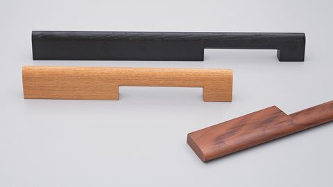 ASTRID HANDLE WALNUT