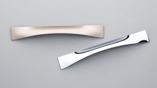 WRAP HANDLE 128MM BRUSHED NICKEL