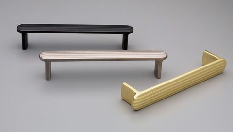 REEDED HANDLE 128MM BRUSHED GOLD