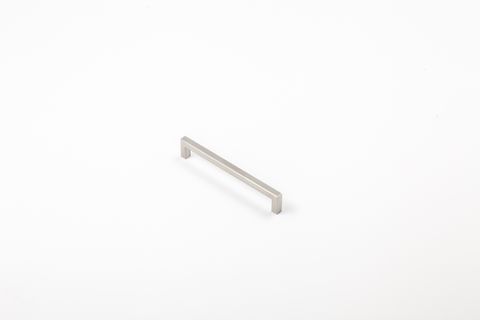 MANHATTAN HANDLE 160MM SATIN STAINLESS STEEL (CASTELLA)