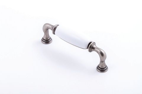 MANOR HANDLE 96MM WHITE/ PEWTER (CASTELLA)