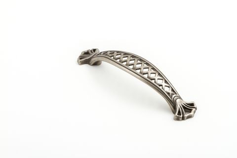 OPERA HANDLE 96MM PEWTER (CASTELLA)
